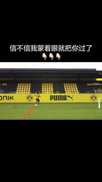  费德勒在利物浦比赛中战术调整，惊险取胜引发热议！