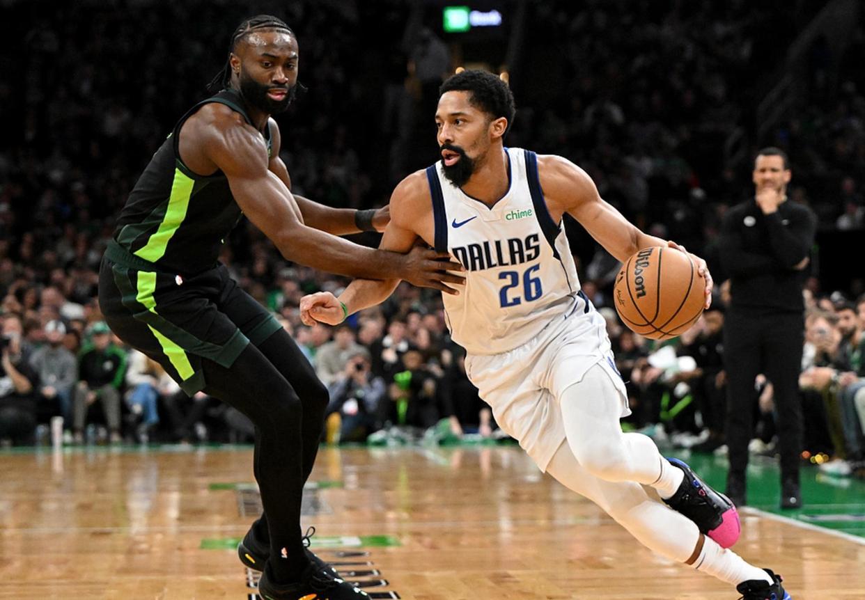 塔图姆爆冷击败瑞士队,回归赛场引爆全场!(唯一能跑赢博尔特的人) 塔图姆爆冷击败瑞士队,回归赛场引爆全场!(唯一能跑赢博尔特的人)